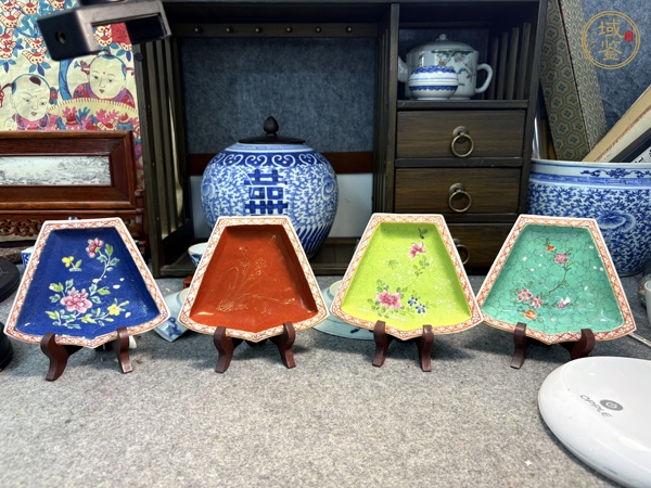 古玩陶瓷粉彩什錦攢盤真品鑒賞圖