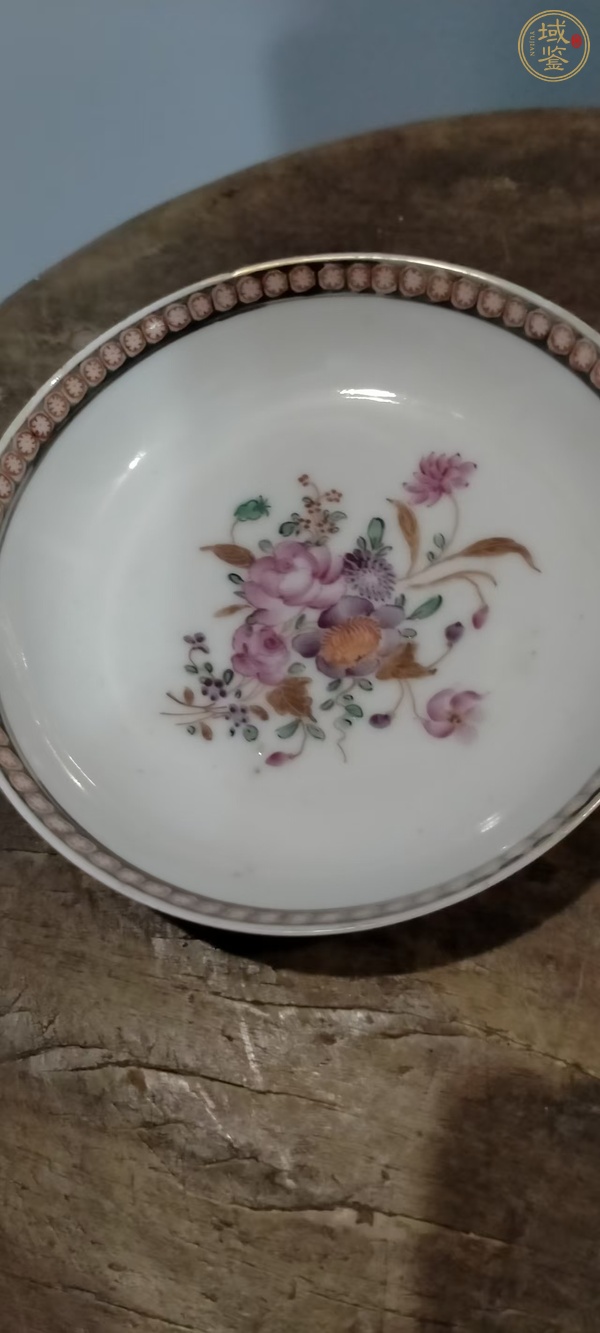古玩陶瓷乾隆廣彩花卉杯碟真品鑒賞圖