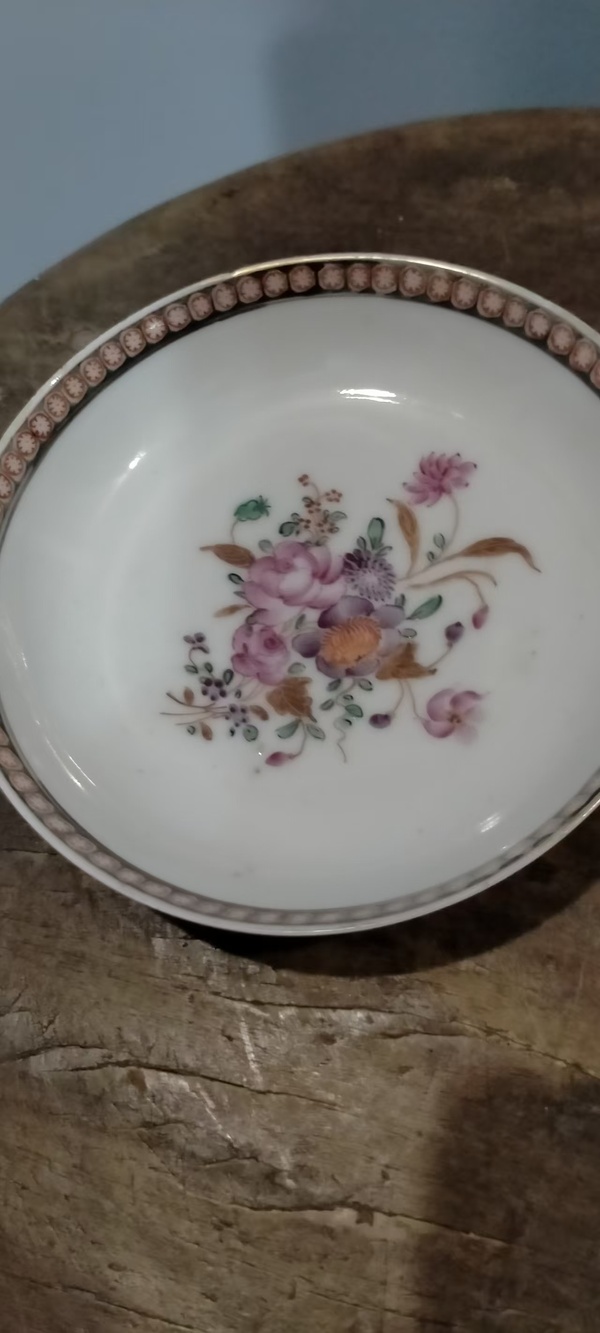 古玩陶瓷乾隆廣彩花卉杯碟拍賣，當前價格850元