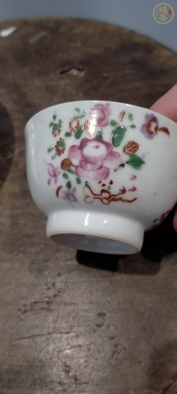 古玩陶瓷乾隆廣彩花卉杯碟真品鑒賞圖