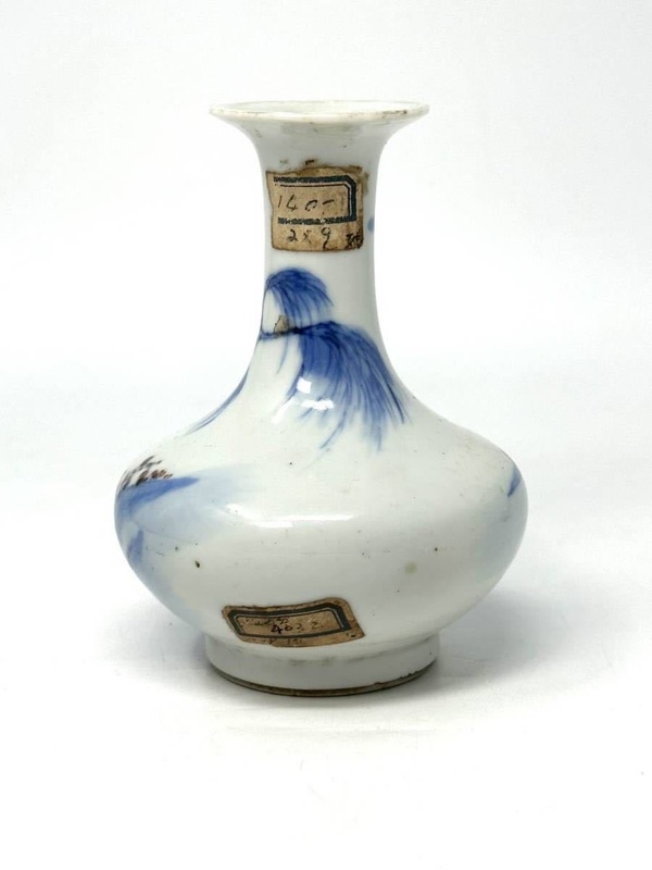 古玩陶瓷青花釉里紅垂釣圖撇口小瓶拍賣,當前價格16999元