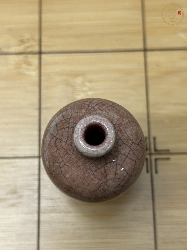 古玩陶瓷哥釉梅瓶式鼻煙壺真品鑒賞圖