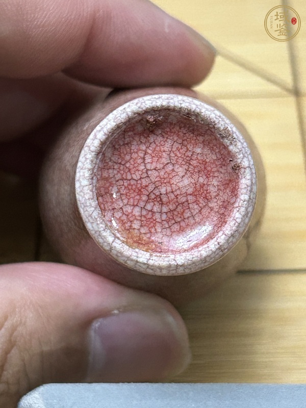 古玩陶瓷哥釉梅瓶式鼻煙壺真品鑒賞圖