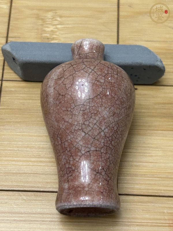古玩陶瓷哥釉梅瓶式鼻煙壺真品鑒賞圖