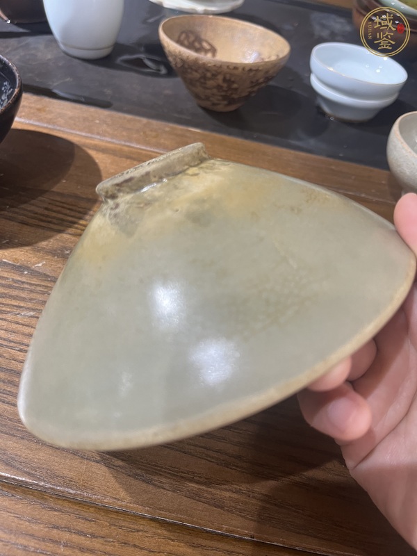 古玩陶瓷耀州窯青釉茶盞真品鑒賞圖
