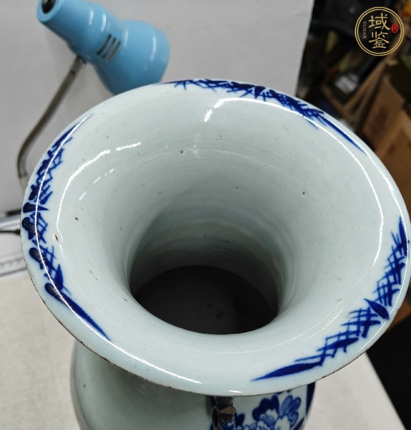 古玩陶瓷富貴大吉圖青花瓶真品鑒賞圖