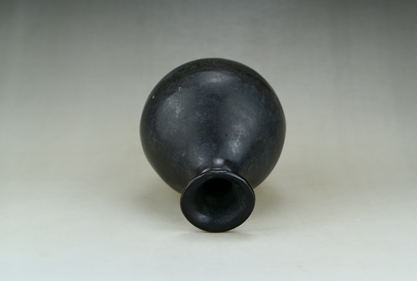 古玩陶瓷瓶中皇后:明清黑釉玉壺春瓶拍賣(mài)，當(dāng)前價(jià)格165元