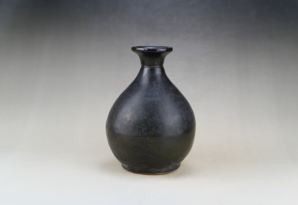 古玩陶瓷瓶中皇后:明清黑釉玉壺春瓶拍賣(mài)，當(dāng)前價(jià)格165元