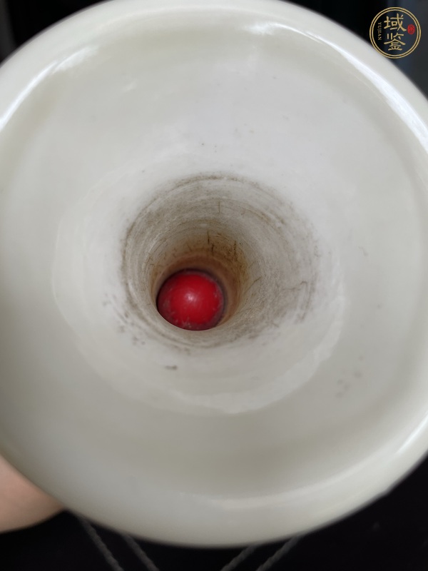 古玩陶瓷白釉輔首瓶真品鑒賞圖