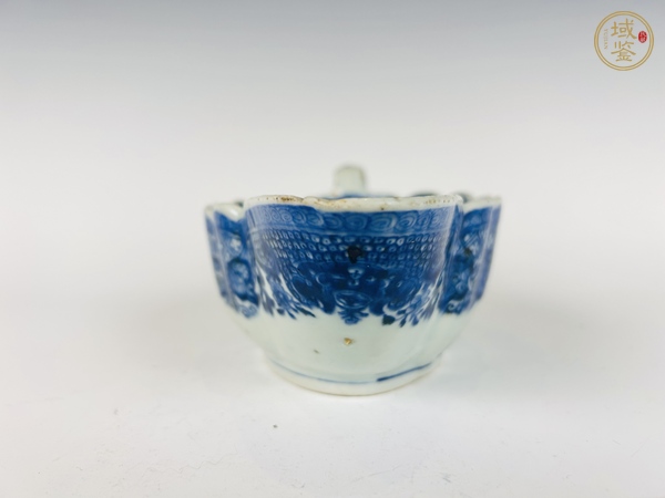 古玩陶瓷清乾隆·青花花卉紋花澆真品鑒賞圖