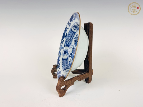 古玩陶瓷清康熙·青花博古洞石花卉折沿盤真品鑒賞圖