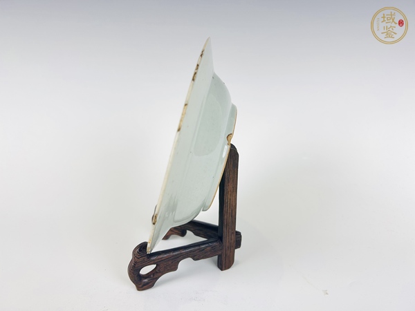古玩陶瓷清乾隆·粉彩花卉折沿盤真品鑒賞圖