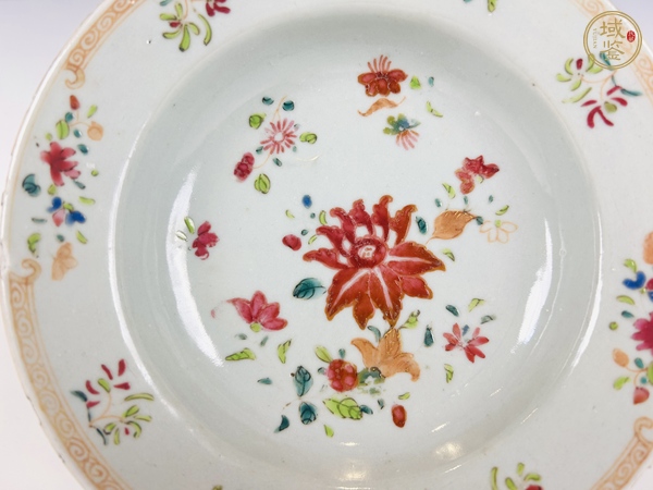 古玩陶瓷清乾隆·粉彩花卉折沿盤真品鑒賞圖