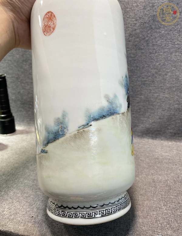 古玩陶瓷人物紋粉彩棒槌瓶真品鑒賞圖