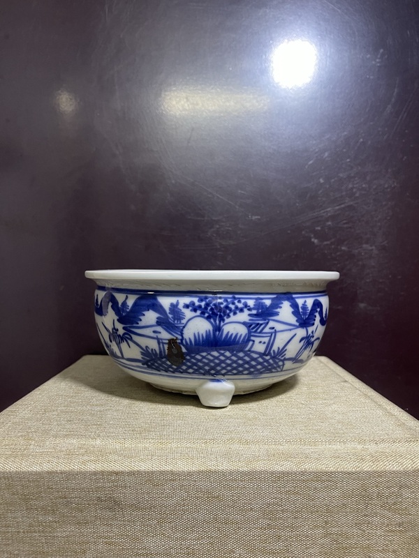 古玩轉賣清青花山水人物紋香爐拍賣，當前價格260元