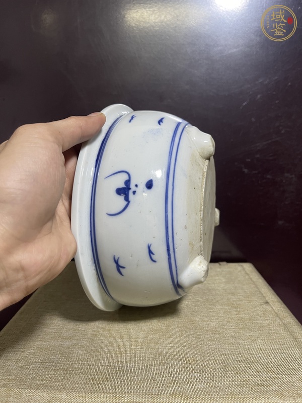 古玩陶瓷青花山水人物紋香爐真品鑒賞圖