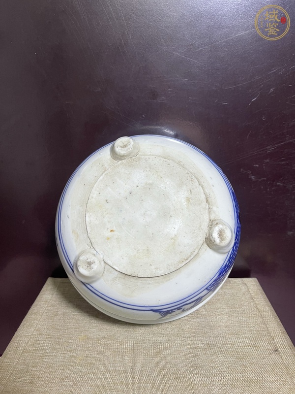 古玩陶瓷青花山水人物紋香爐真品鑒賞圖