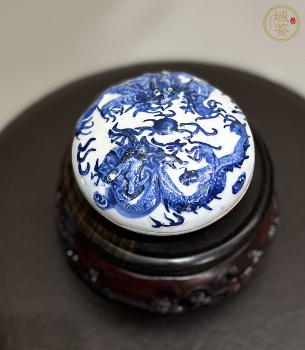 古玩淺浮雕龍紋蓋盒真品鑒賞圖