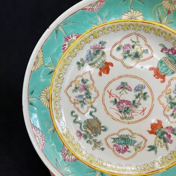 古玩陶瓷粉彩提籃花卉紋折腰盤真品鑒賞圖