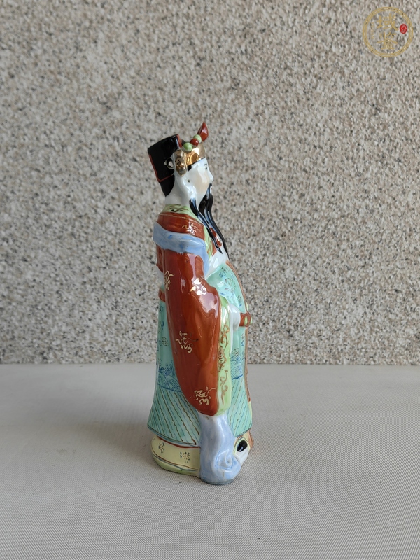 古玩陶瓷粉彩財神造像真品鑒賞圖