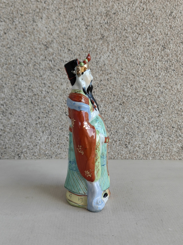 古玩陶瓷粉彩財(cái)神造像拍賣，當(dāng)前價(jià)格150元