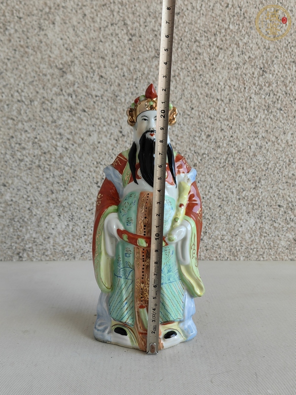 古玩陶瓷粉彩財神造像真品鑒賞圖