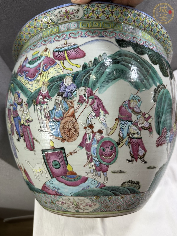 古玩陶瓷刀馬人粉彩缸真品鑒賞圖