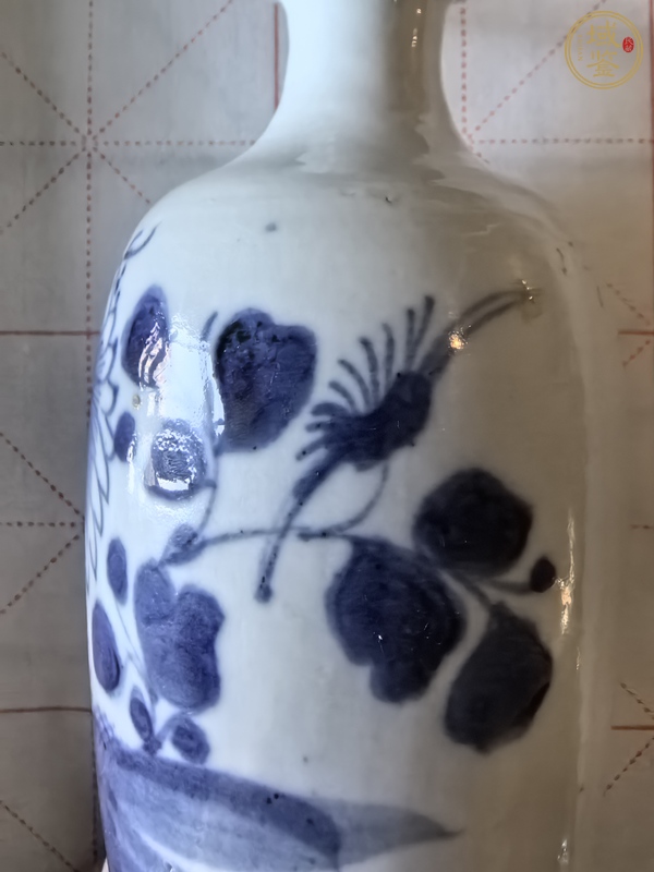 古玩陶瓷青花花卉紋柳葉瓶真品鑒賞圖