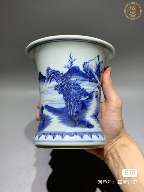 古玩陶瓷人物山水紋青花束腰筆筒真品鑒賞圖