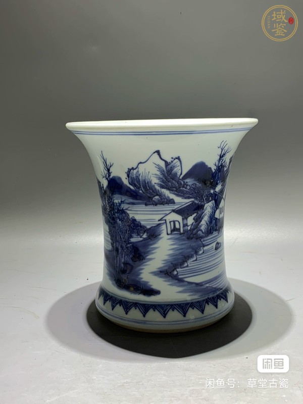 古玩陶瓷人物山水紋青花束腰筆筒真品鑒賞圖