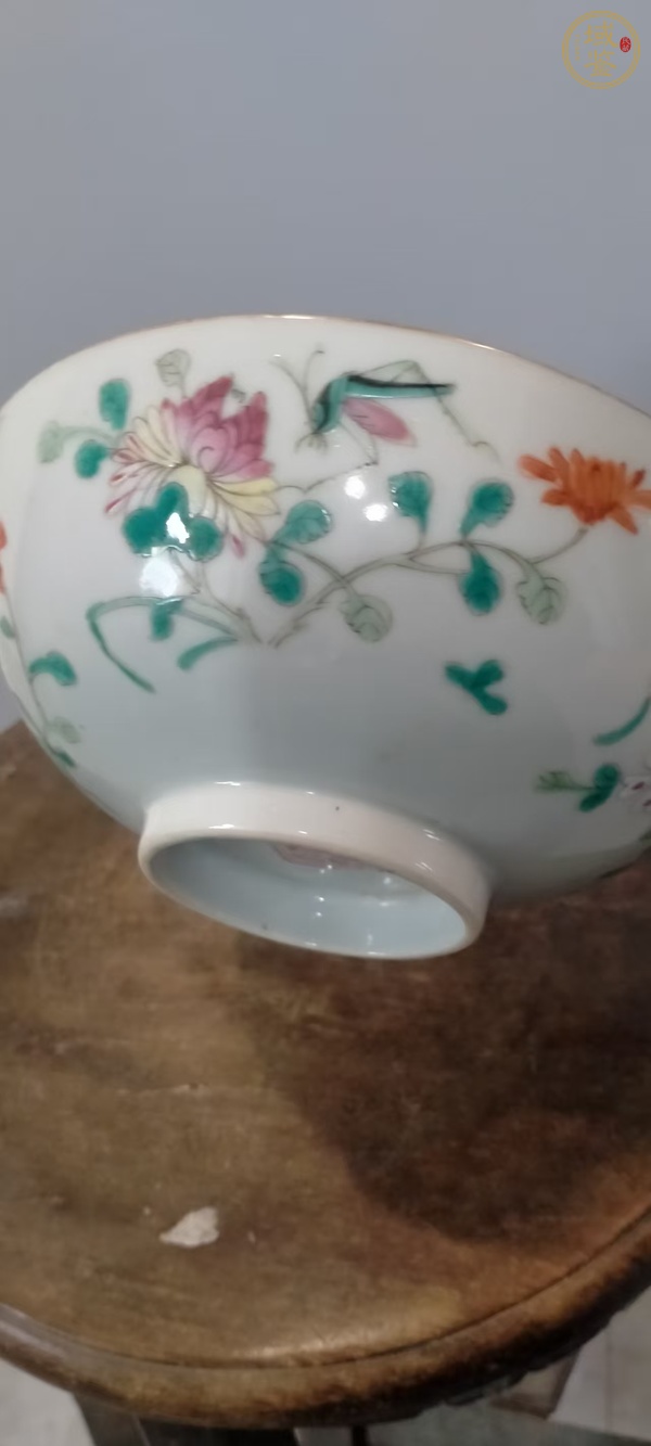 古玩晚清粉彩蟲草碗真品鑒賞圖
