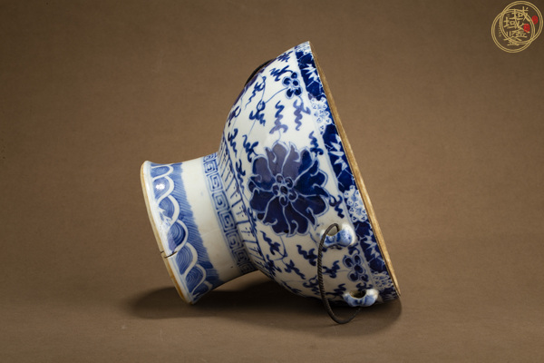 古玩陶瓷青花纏枝蓮紋溫鍋真品鑒賞圖