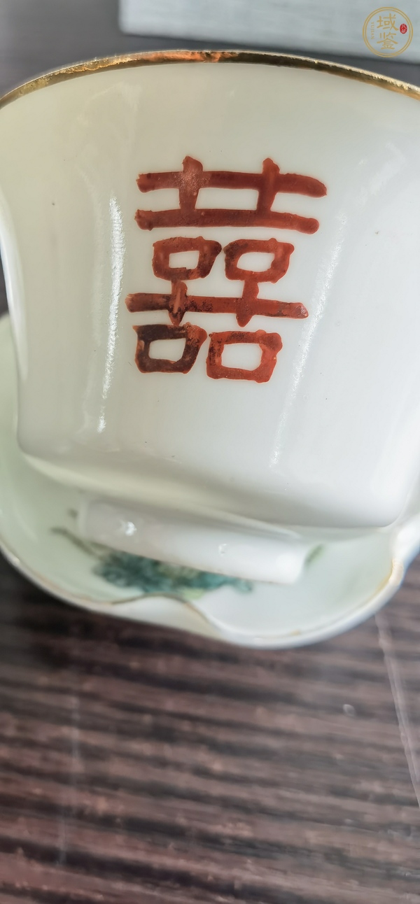 古玩陶瓷油粉彩和合二仙蓋碗真品鑒賞圖