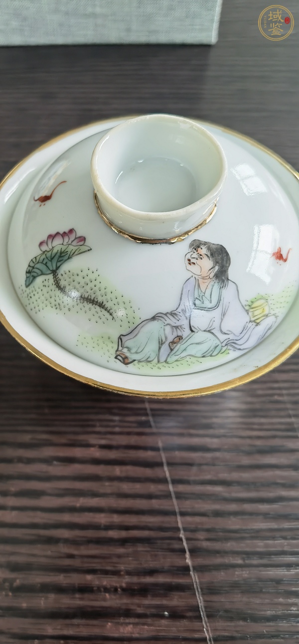 古玩陶瓷油粉彩和合二仙蓋碗真品鑒賞圖