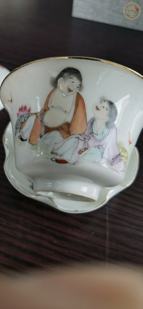 古玩陶瓷油粉彩和合二仙蓋碗真品鑒賞圖