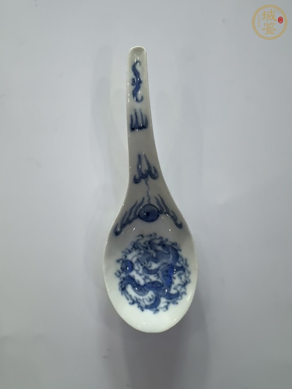 古玩陶瓷青花龍紋調(diào)羹真品鑒賞圖