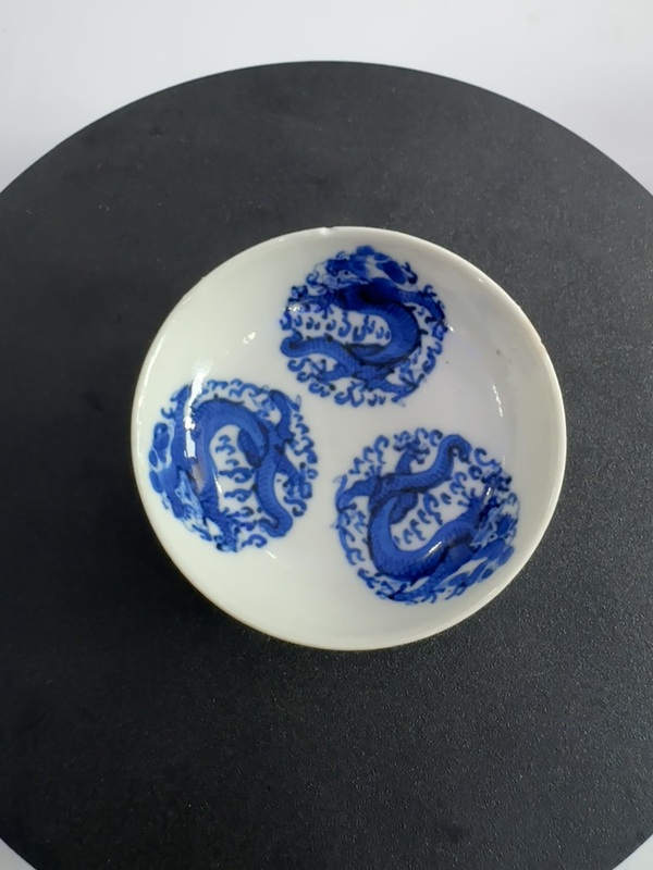 古玩轉(zhuǎn)賣青花團龍紋盤拍賣，當前價格0元