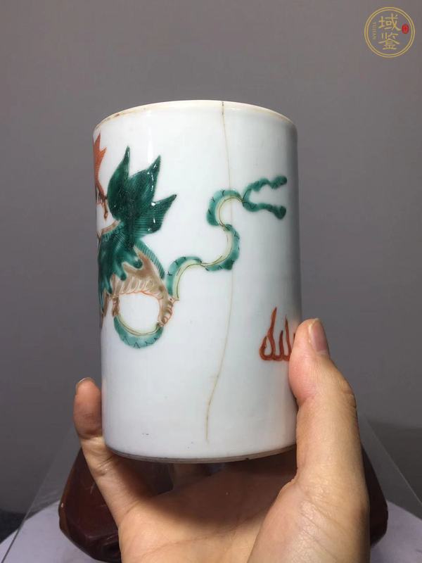 古玩陶瓷晚清獅紋筆筒真品鑒賞圖