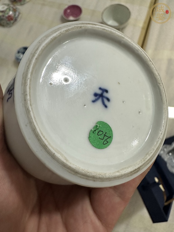 古玩陶瓷青花博古紋天字罐真品鑒賞圖