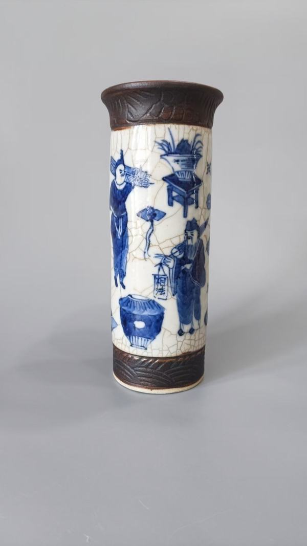 古玩陶瓷市井人物·花觚拍賣(mài),當(dāng)前價(jià)格201元