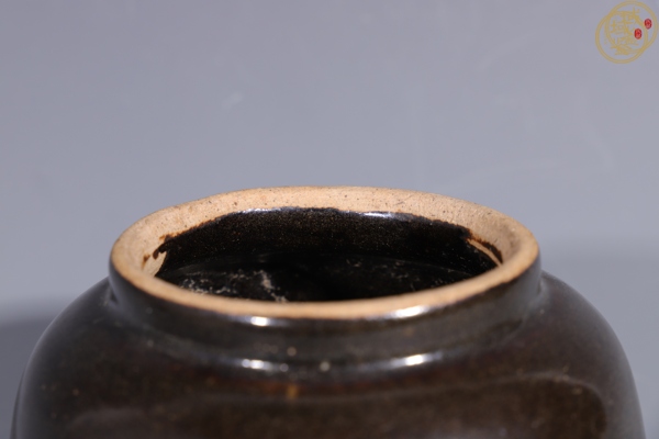 古玩陶瓷黑釉罐真品鑒賞圖