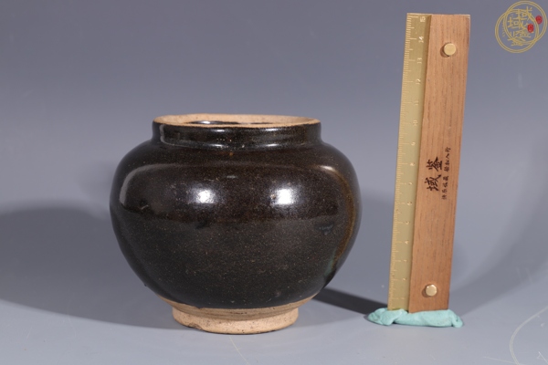 古玩陶瓷黑釉罐真品鑒賞圖