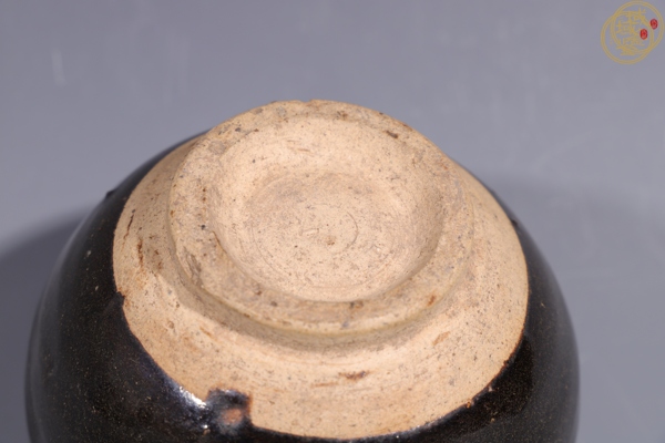 古玩陶瓷黑釉罐真品鑒賞圖