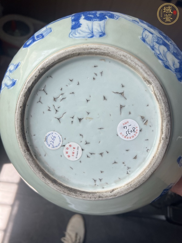 古玩陶瓷豆青釉青花人物故事紋香爐真品鑒賞圖