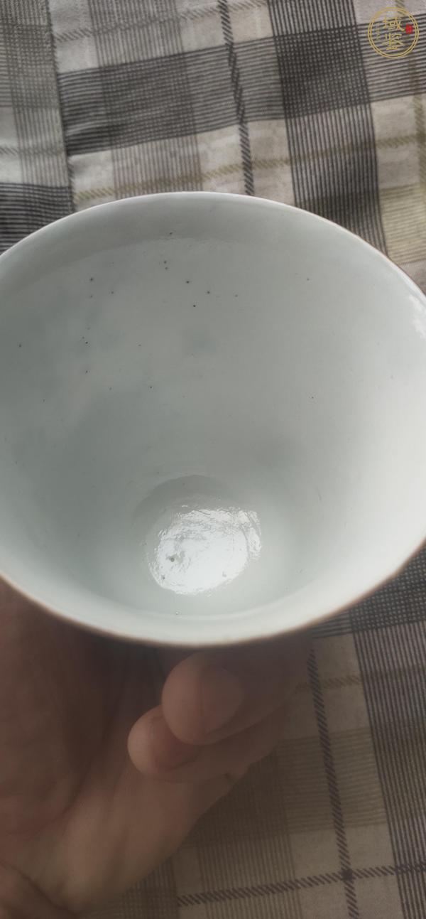 古玩陶瓷粉彩花卉紋鈴鐺杯真品鑒賞圖