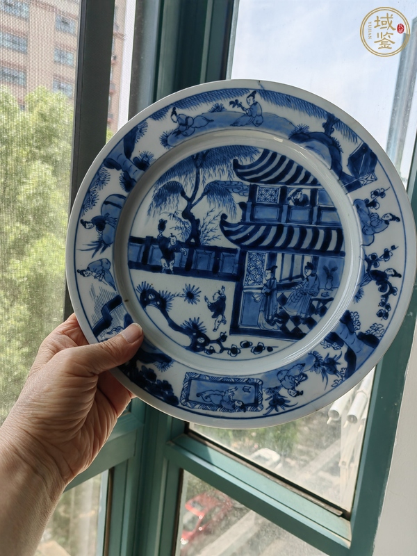 古玩陶瓷青花人物故事紋折沿盤真品鑒賞圖