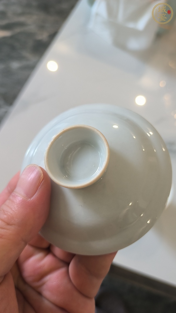 古玩陶瓷白釉折腰蓋碗真品鑒賞圖