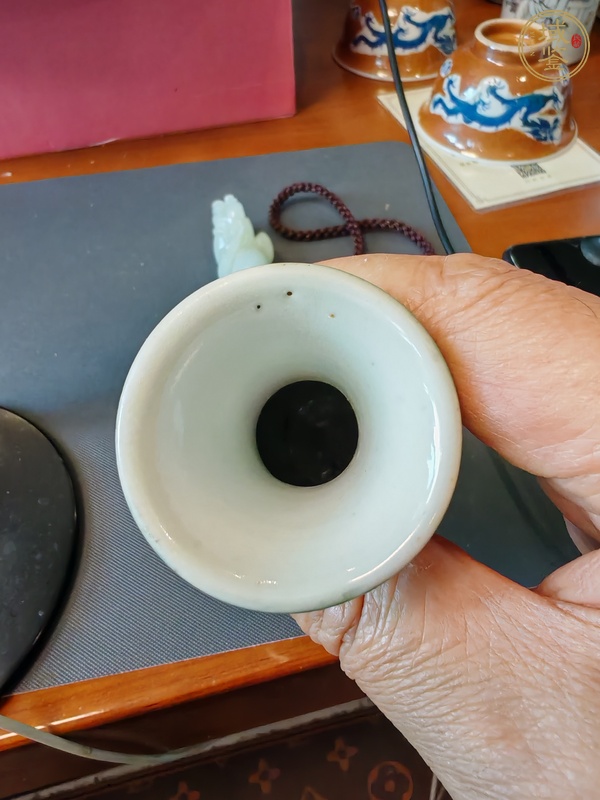 古玩陶瓷綠哥釉玉壺春瓶真品鑒賞圖