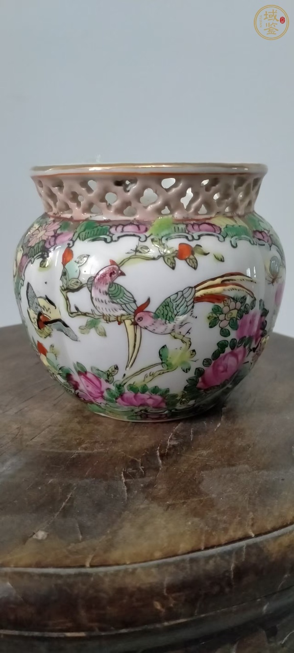 古玩陶瓷廣彩花鳥鏤空罐真品鑒賞圖