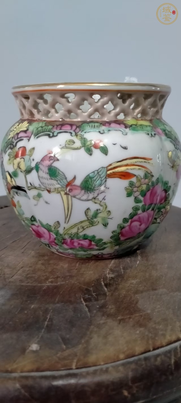 古玩陶瓷廣彩花鳥鏤空罐真品鑒賞圖